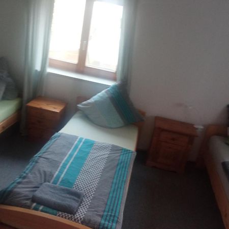 Karolingerweg Hotel Lauterhofen Bagian luar foto