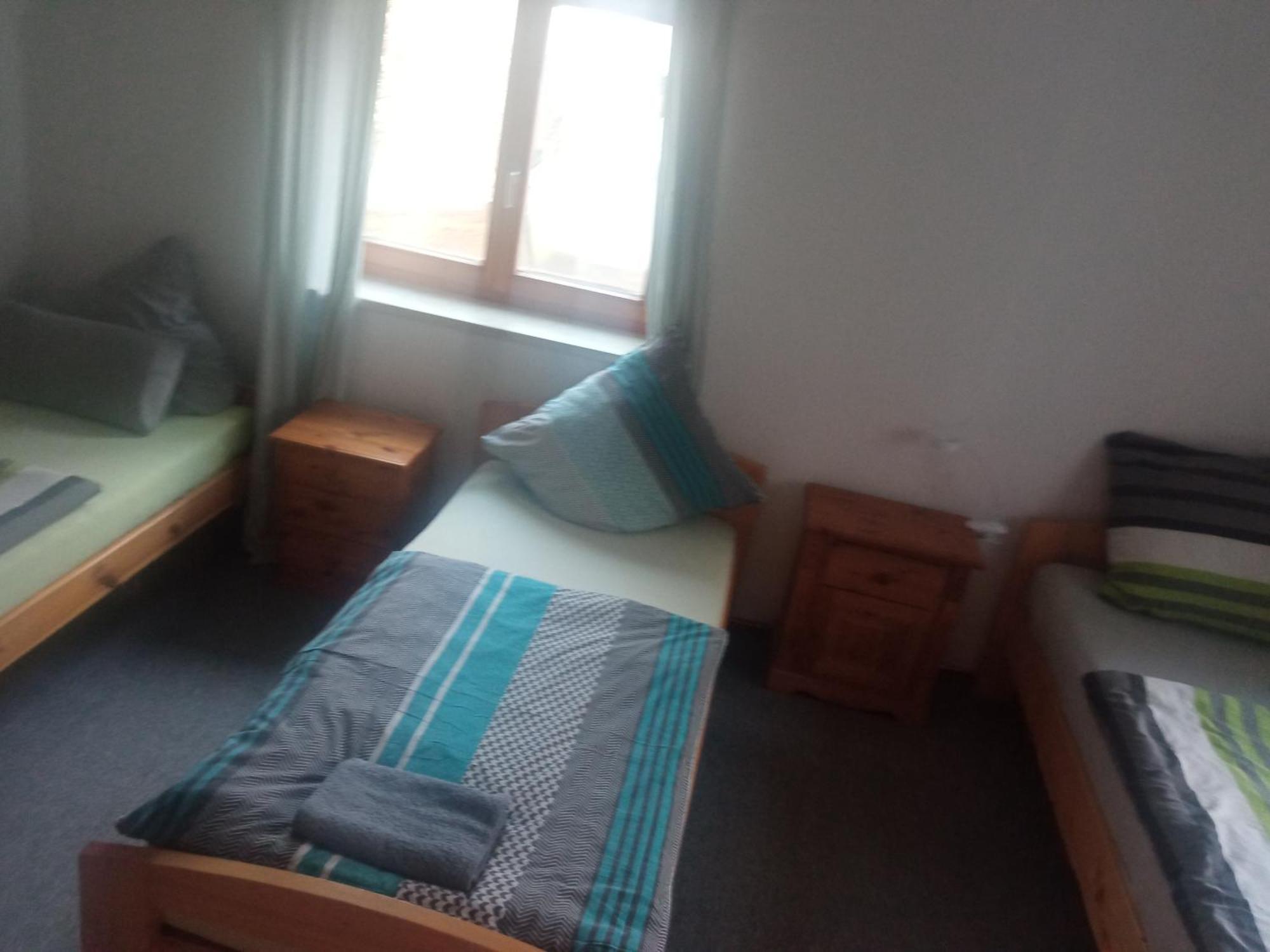 Karolingerweg Hotel Lauterhofen Bagian luar foto