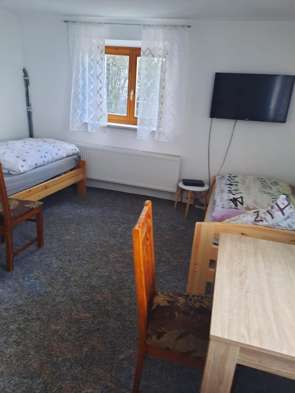 Karolingerweg Hotel Lauterhofen Bagian luar foto