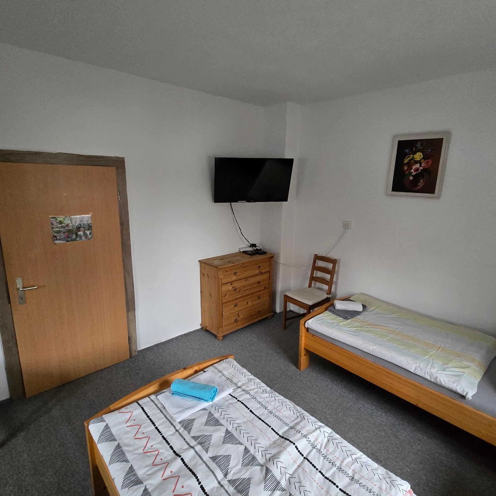 Karolingerweg Hotel Lauterhofen Bagian luar foto